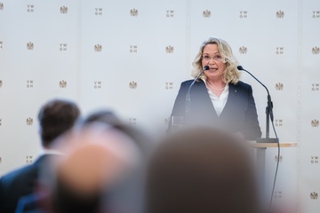 Vizepr&auml;sidentin Maurer-Kober