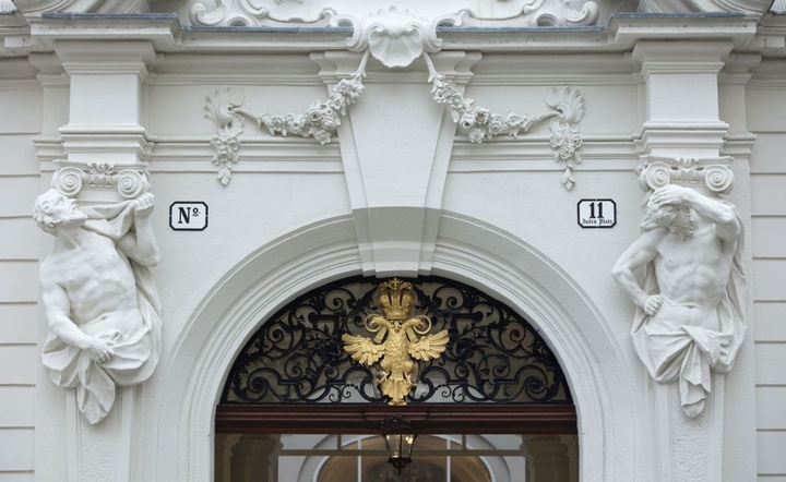 Die Böhmische Hofkanzlei - Eingang