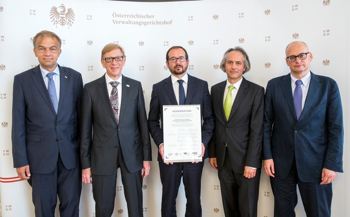 von links nach rechts: Meinhard Lukas, Rudolf Thienel, Michael Mayrhofer, Nikolaus Brandtner, Michael Holoubek; Foto: Bundespressedienst/Dunker